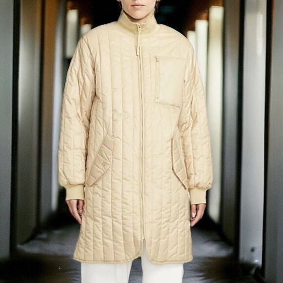 Nike Tech-Pack Sportswear Women’s M Beige Therma-FIT Jacket Long Bomber Sporty